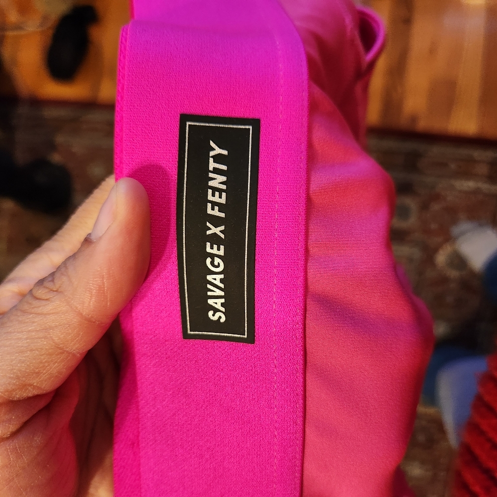 Savage X Fenty Sport Leggings